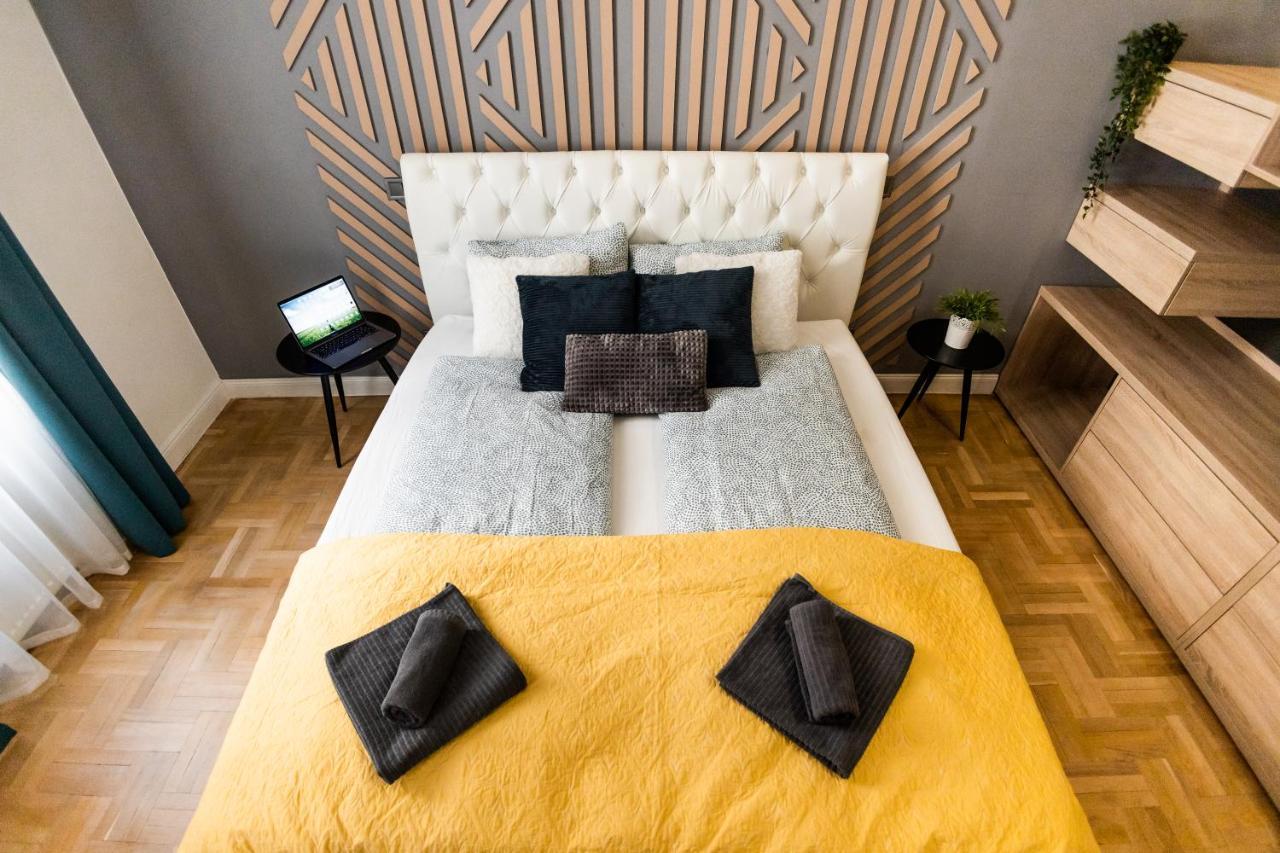 Deluxe Quentin Home Next To The Fashion Street Budapest Ngoại thất bức ảnh