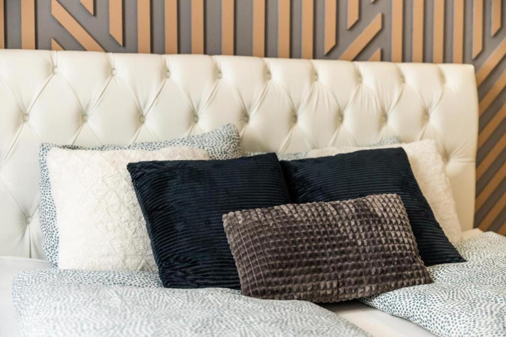 Deluxe Quentin Home Next To The Fashion Street Budapest Ngoại thất bức ảnh
