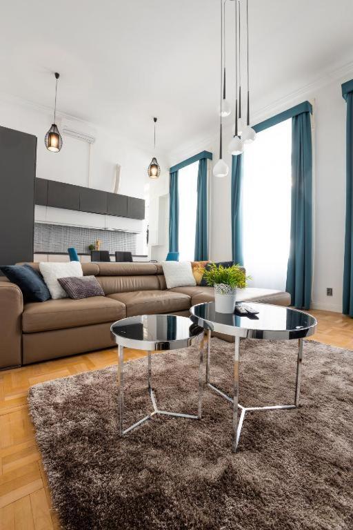 Deluxe Quentin Home Next To The Fashion Street Budapest Ngoại thất bức ảnh