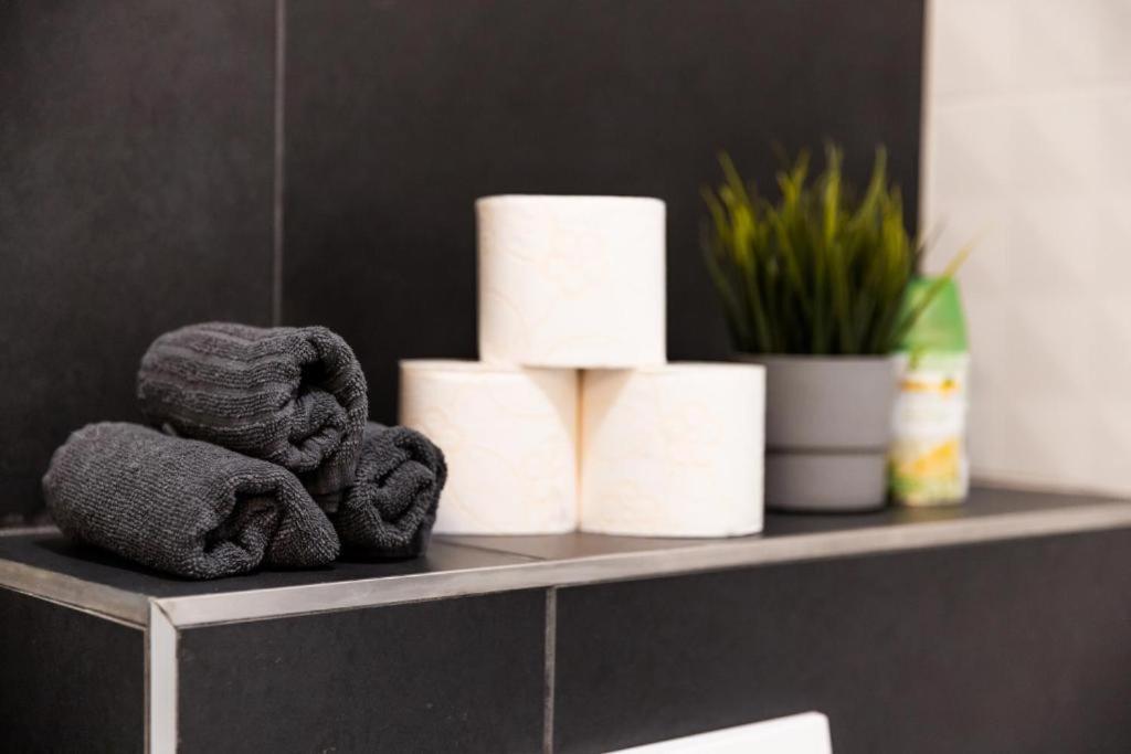Deluxe Quentin Home Next To The Fashion Street Budapest Ngoại thất bức ảnh